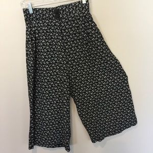 Vintage Black & White Rose Print Culottes